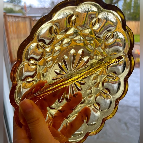 Vintage amber indiana glass gold divided candy dish x 2 - Picture 2 of 5